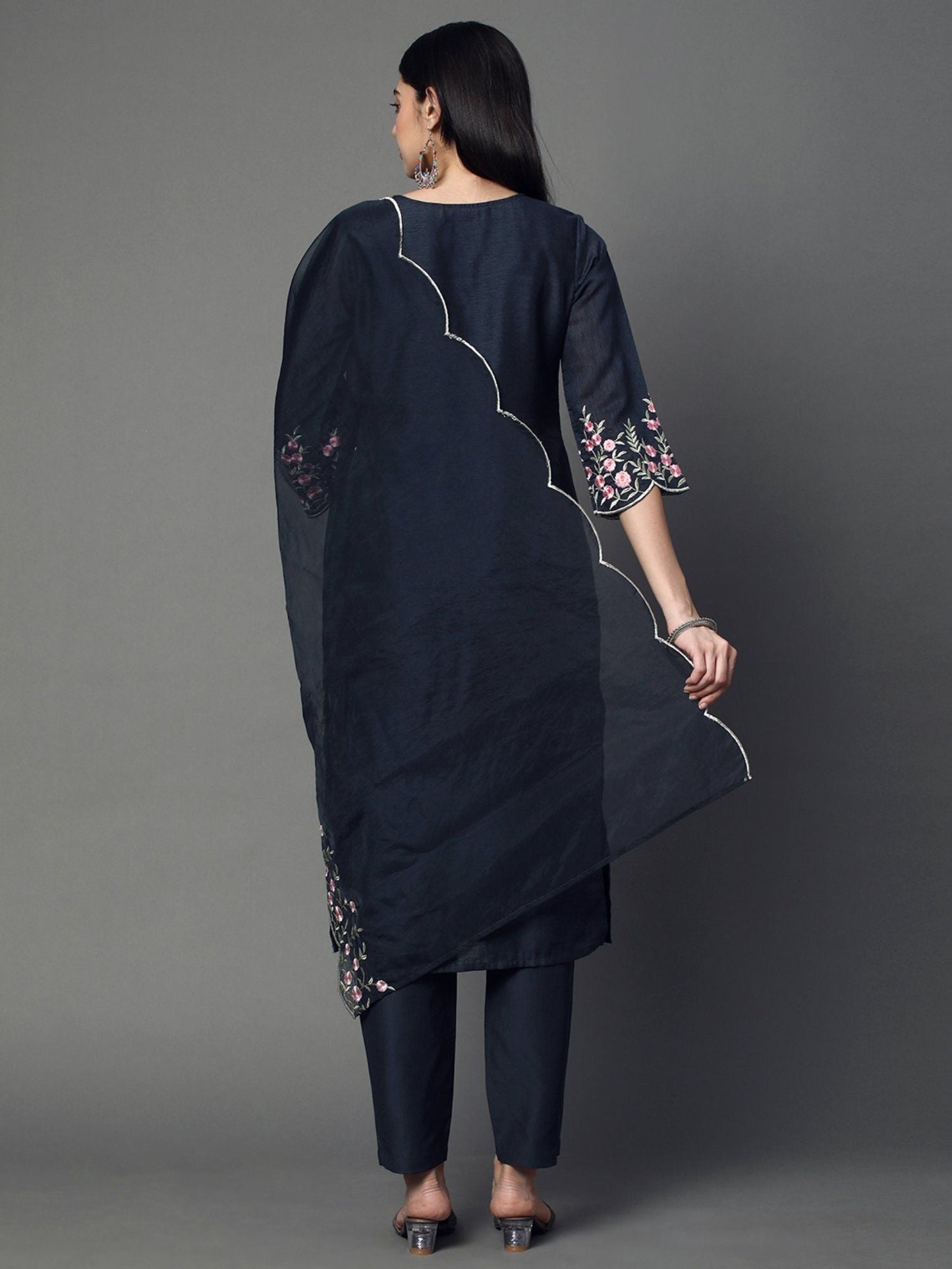 Heeposh Women Chanderi Silk Kurta with Organza Embroidered Dupatta (Set of 3)