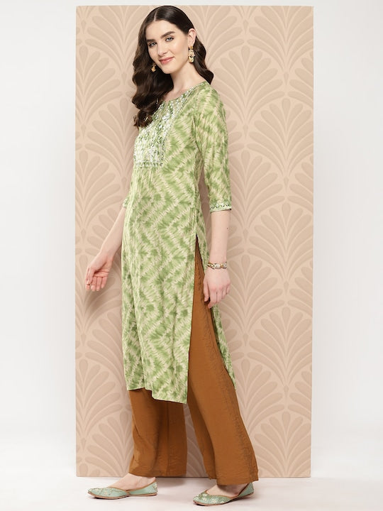 Yufta Women Floral Embroidered Sequinned Kurta
