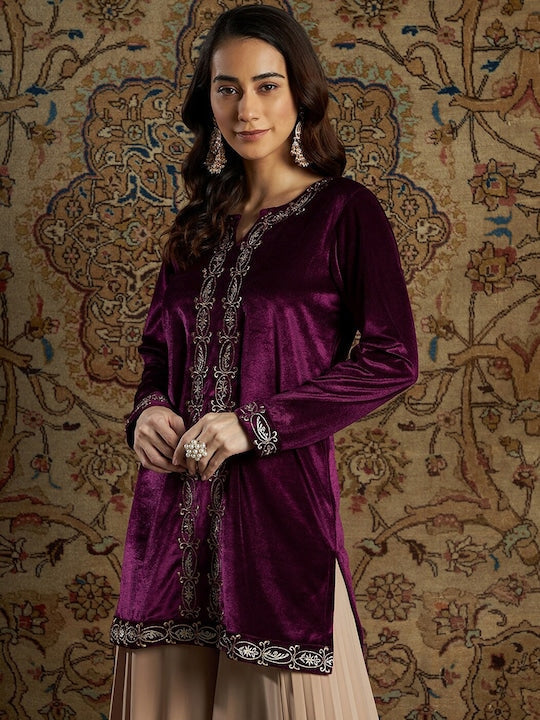 Shae by SASSAFRAS Women Burgundy Ethnic Motifs Velvet Kurta