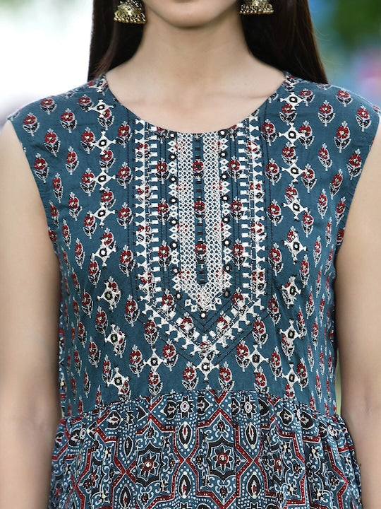 Juniper Women Teal Geometric Flared Sleeves Thread Work Chanderi Silk Kurta