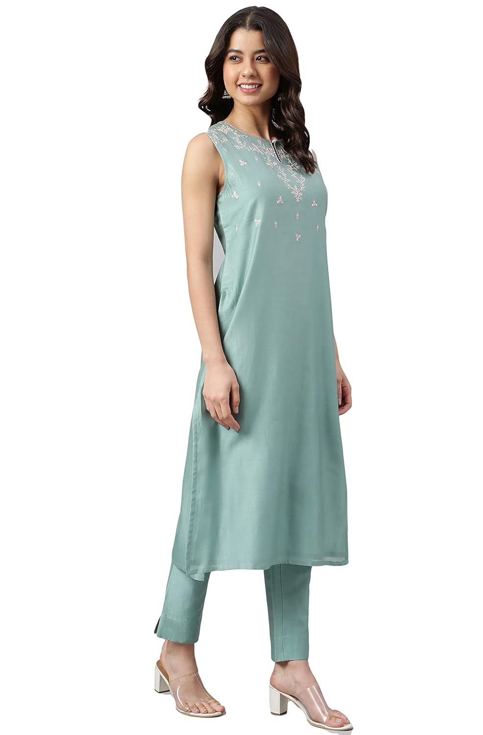 Janasya Women's Sea Green Chanderi Silk Yoke Embroidered Kurta with Pant