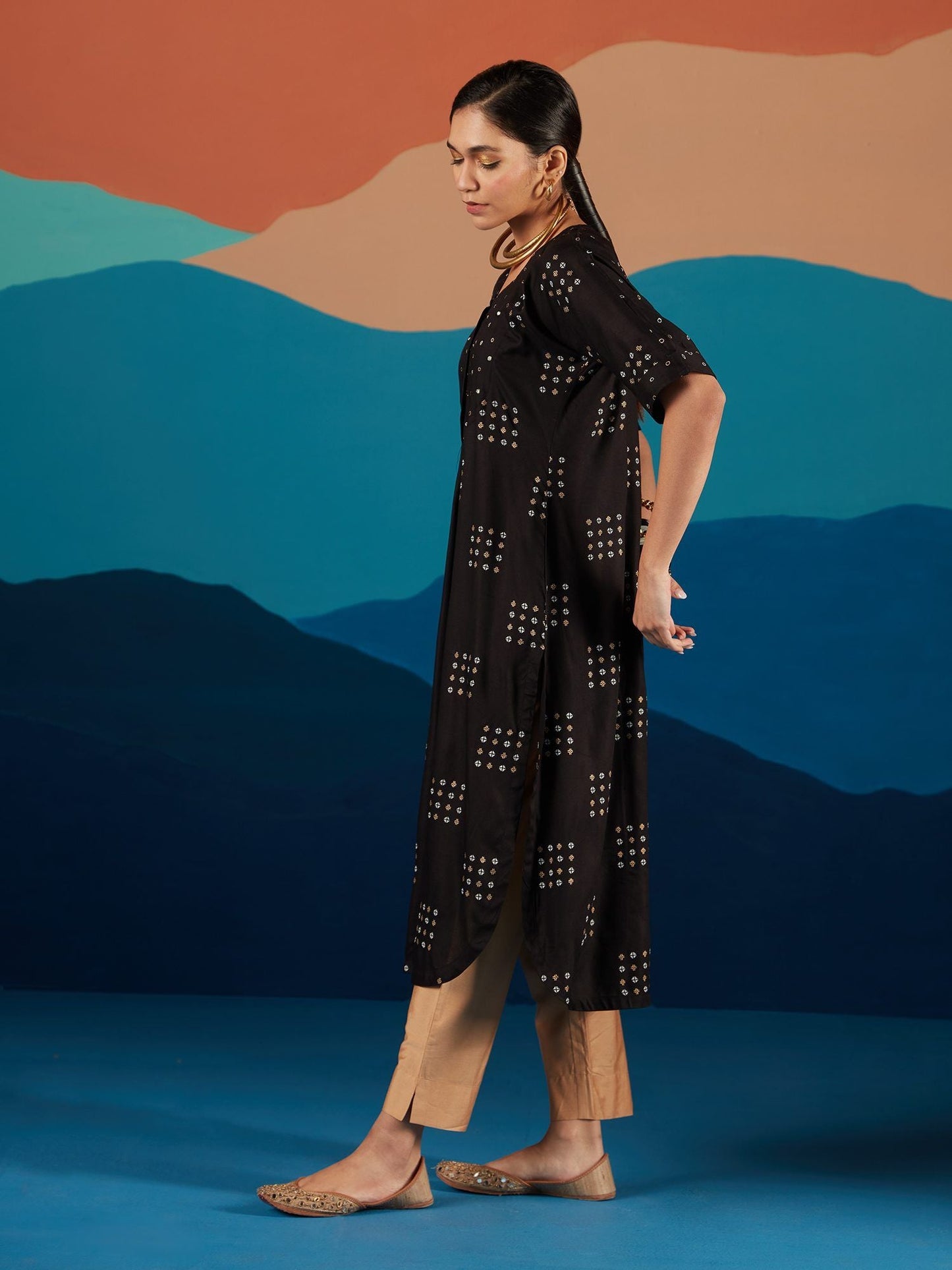 Likha Black Monochrome Dot Printed Straight Kurta