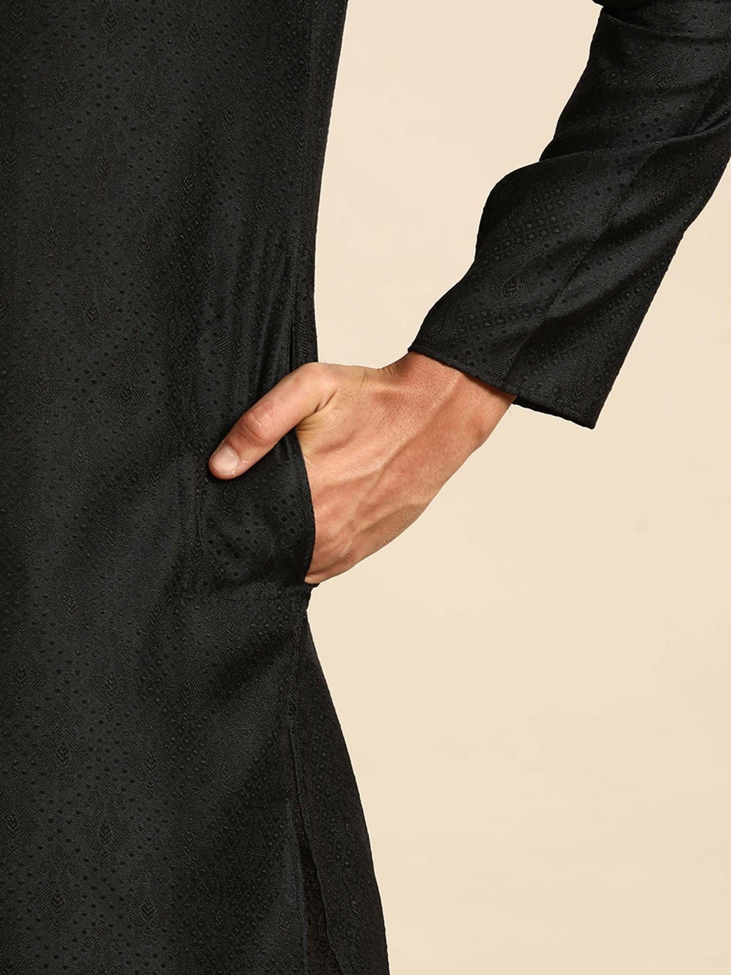 Amodh by Kisah Men Black Kurta (Set of 2)