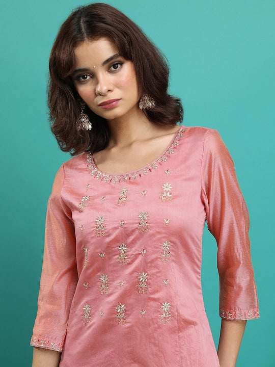 Vishudh Peach Floral Embroidered Straight Kurta