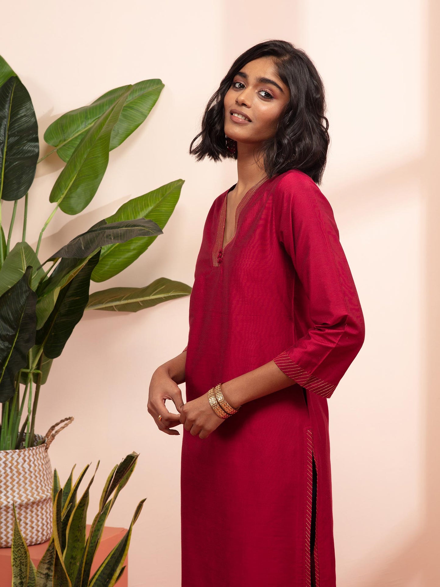 Likha Rangat Red Zari Thread Work Straight Kurta LIKKUR78