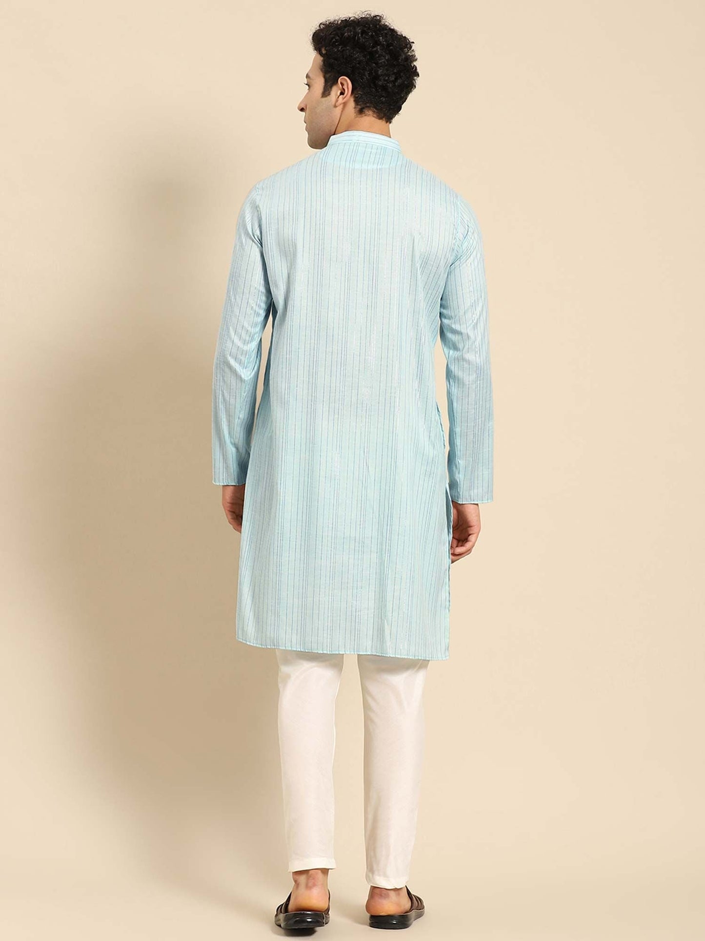 Amodh by Kisah Men Blue Kurta (Set of 2)