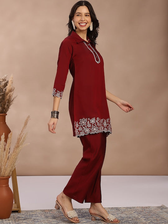 Fabmora Women Floral Embroidered Regular Thread Work Kurta with Trousers