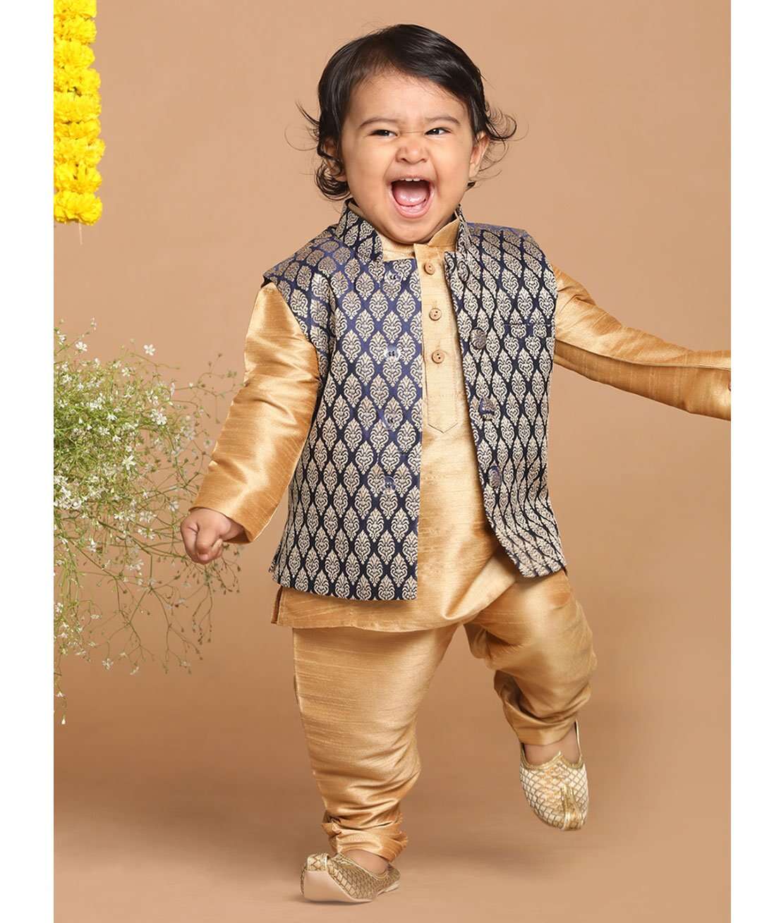 VASTRAMAY SISHU Full Sleeves Solid Kurta & Pyjama With Damask Motif Printed Nehru Jacket - Rose Gold & Blue