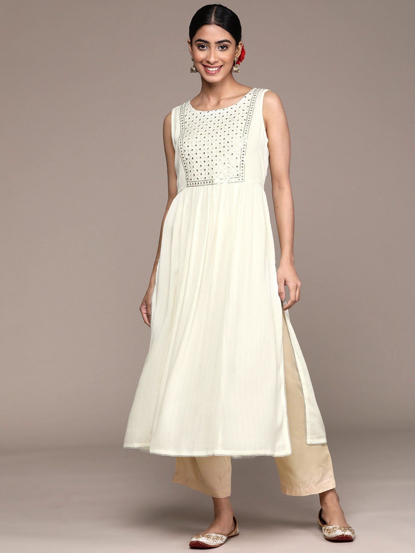 ISHIN Women's Off White Mirrorwork with Gotta Patti Detailing Flared Kurta