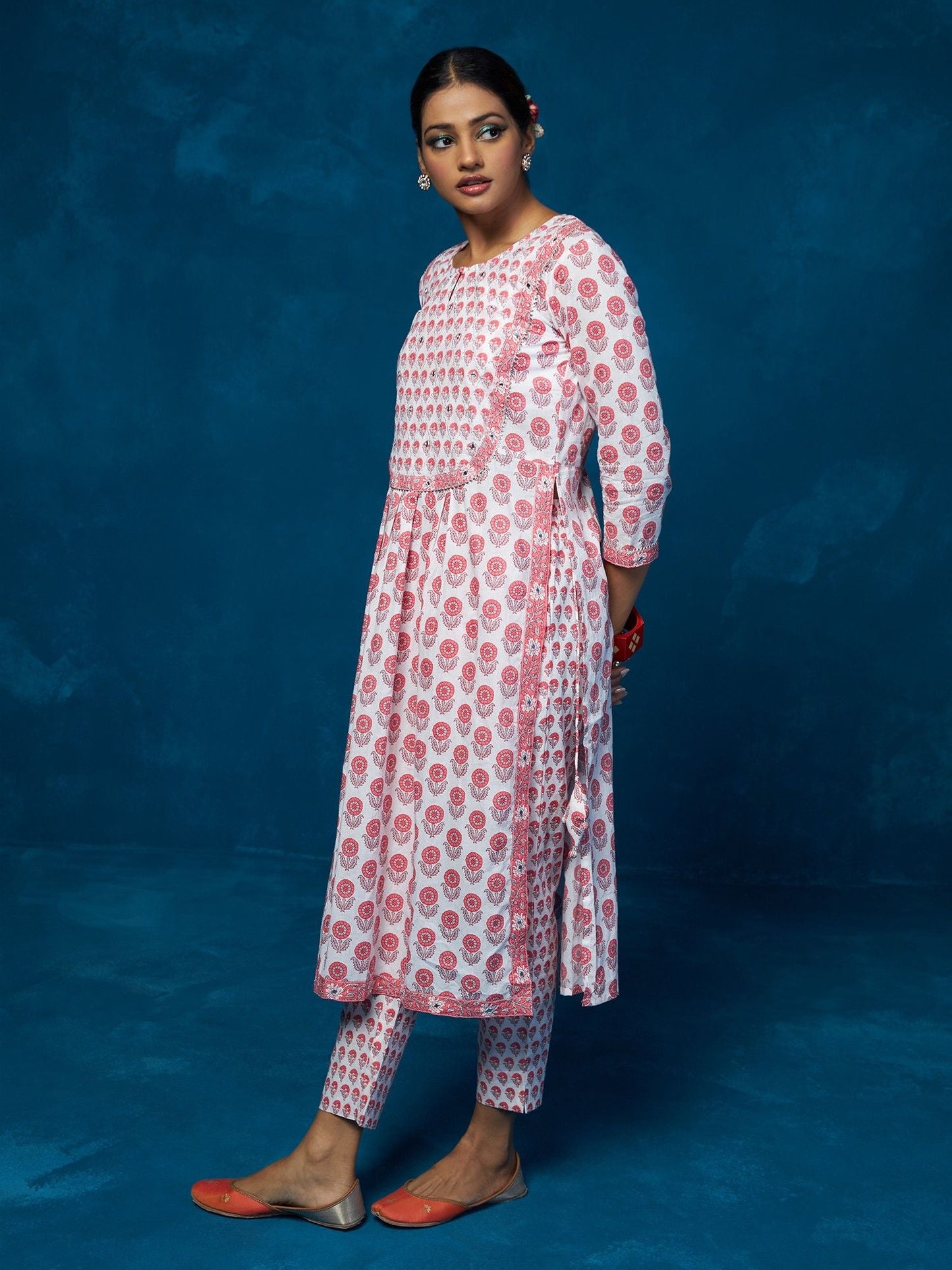 Likha Green Bandhani & Gotapatti work Naira Cut Co-ord Set LIKSKD86 (Set of 2)