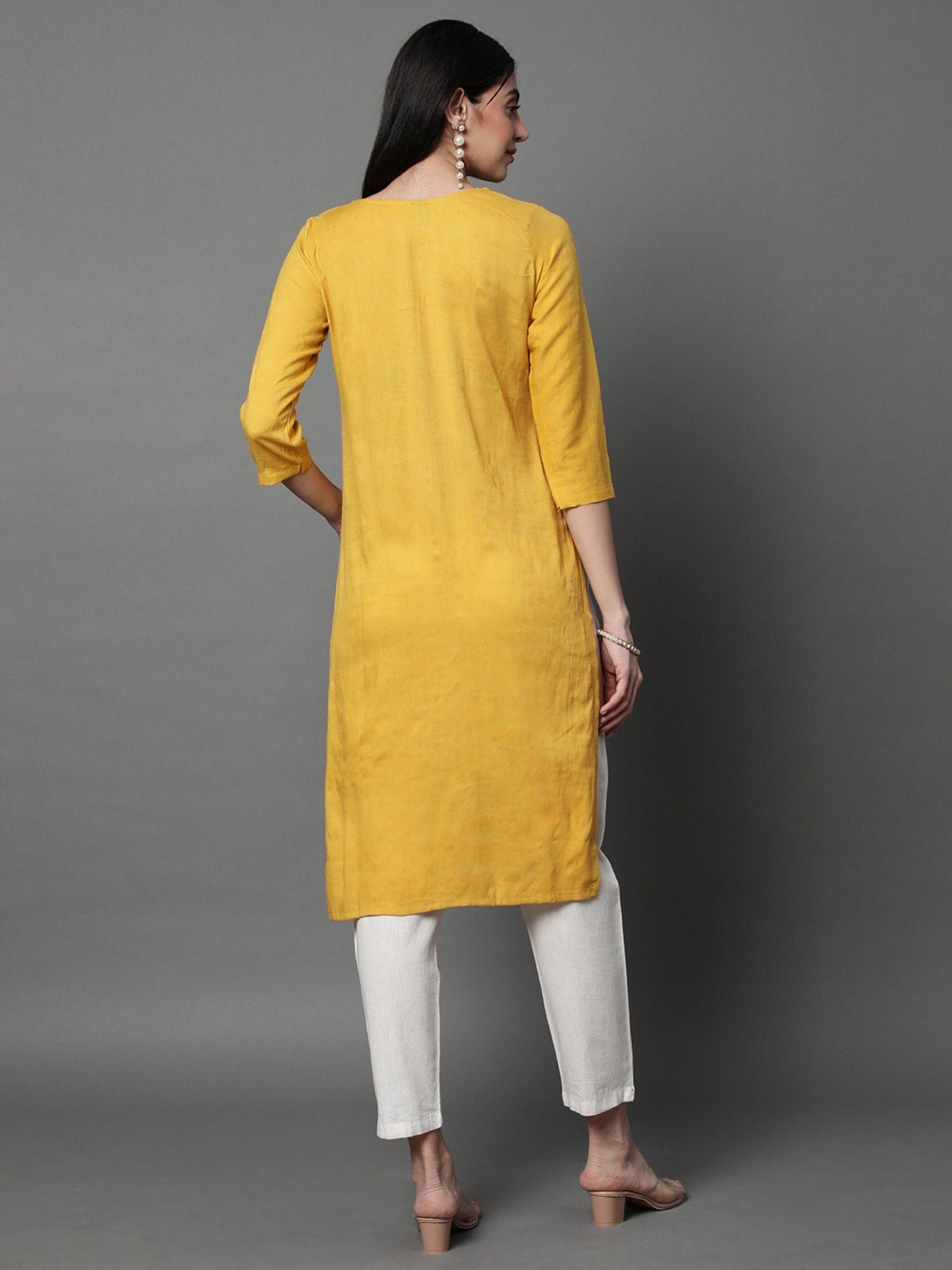 Heeposh Women Solid Straight Kurta with Button Detailing Yellow