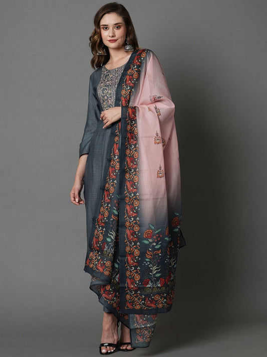 Heeposh Beautiful Embroidered Kurta with Handwork & Doriya Printed Dupatta (Set of 3)