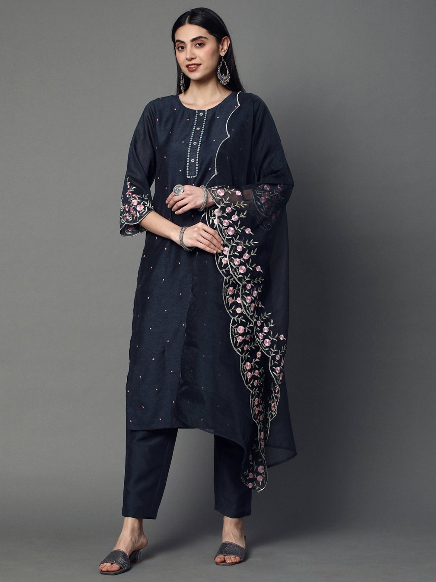 Heeposh Women Chanderi Silk Kurta with Organza Embroidered Dupatta (Set of 3)