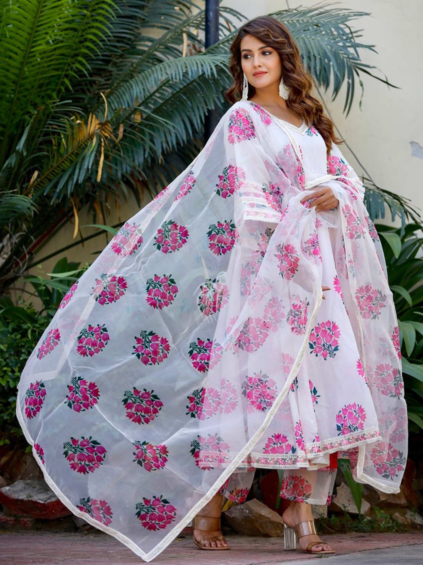 ONEWE INDIA Vedya Suit (Set of 3)