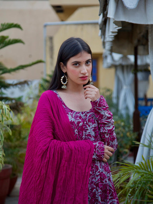 ONEWE INDIA Maisha Anarkali Set (Set of 3)