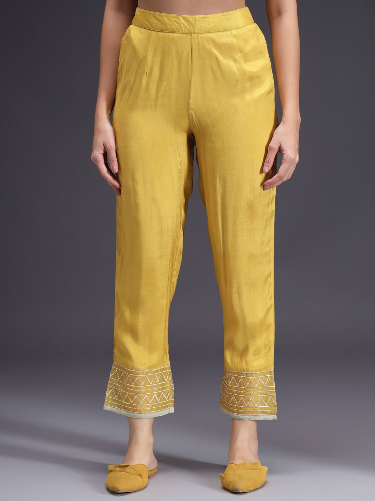 Heeposh Pale Lime Green Embroidered Kurta with Pant & Dupatta (Set of 3)