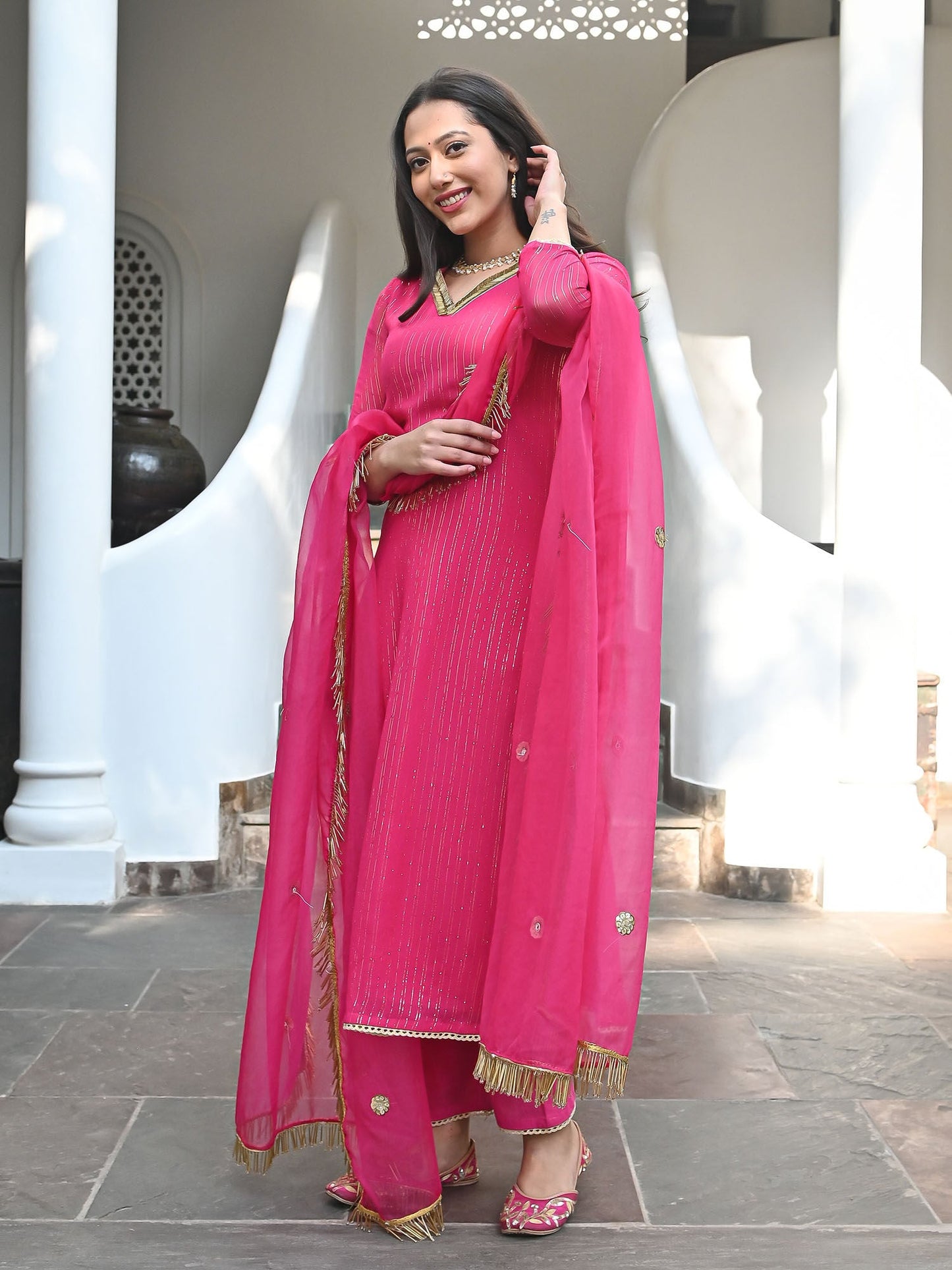 Urbanstree Masuma Suit Set (Set of 3)