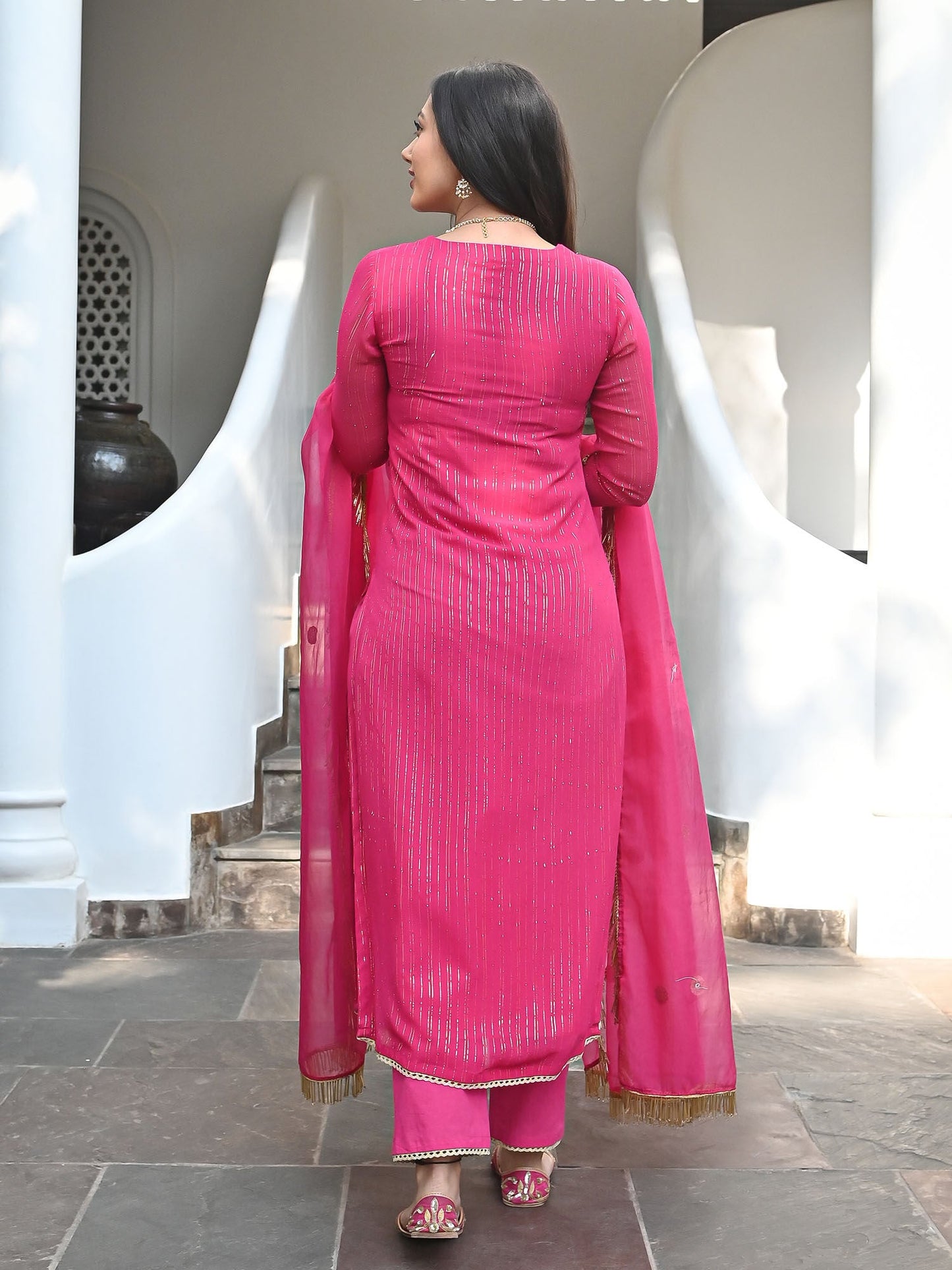 Urbanstree Masuma Suit Set (Set of 3)