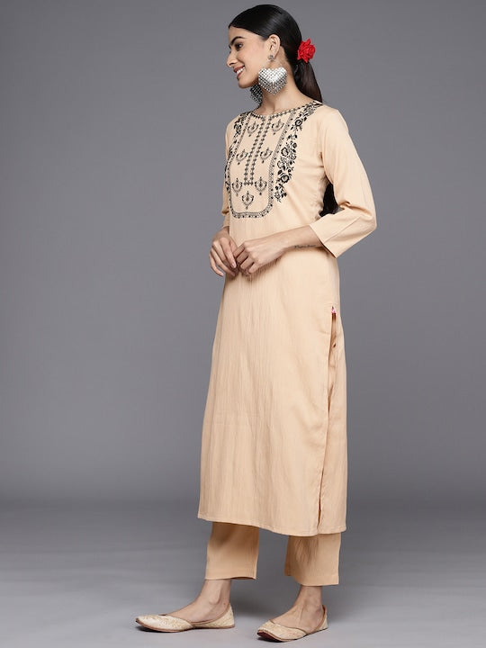 Varanga Floral Yoke Design Regular Thread Work Silk Crepe Kurta with Trousers & Dupatta