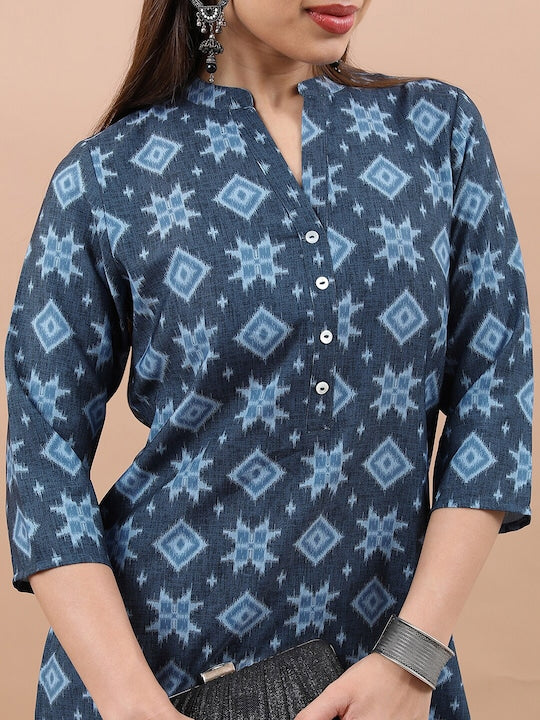 Vishudh Geometric Printed Mandarin Collar Straight Regular Kurta