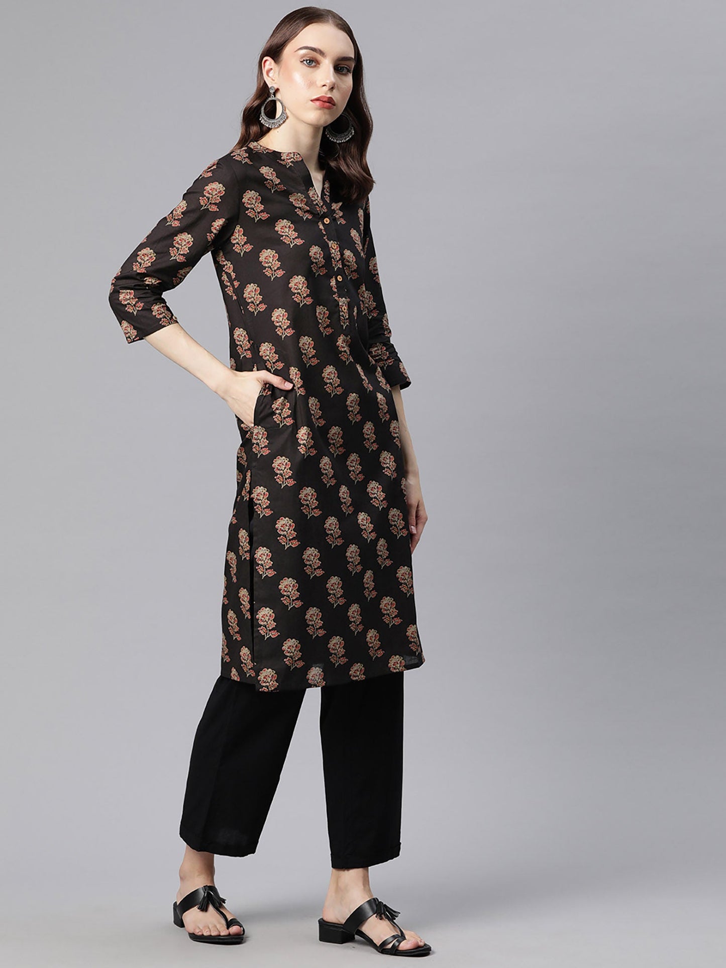 PIROH Womens Cotton Floral Print Straight Short Kurta Black