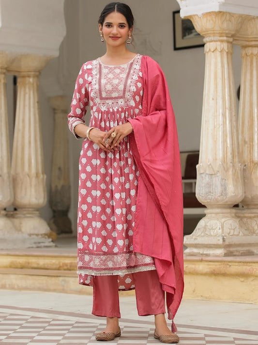 SCAKHI Ethnic Motifs Printed Pleated Thread Work Kurta With Trousers & Dupatta