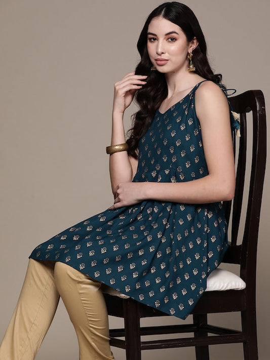 Anubhutee Ethnic Motifs Printed V Neck Pleated Kurti
