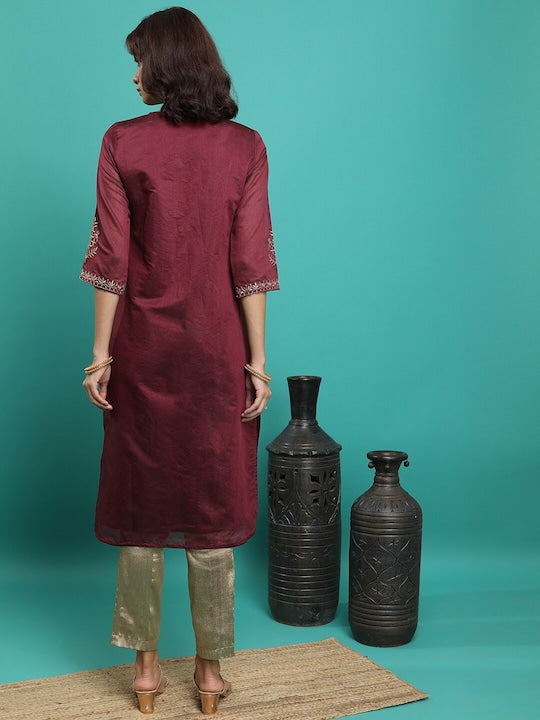 Vishudh Ethnic embroidered V-Neck Thread Work Straight Kurta