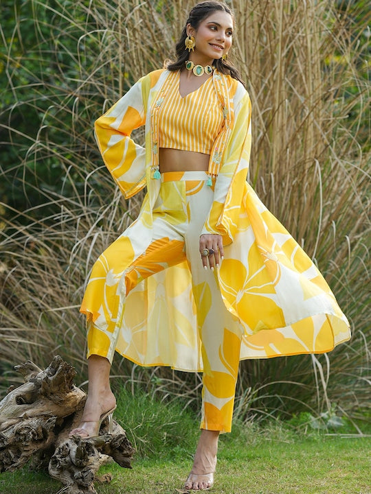 ScakhiI Floral Printed Top, Cape & Pants Co-Ords