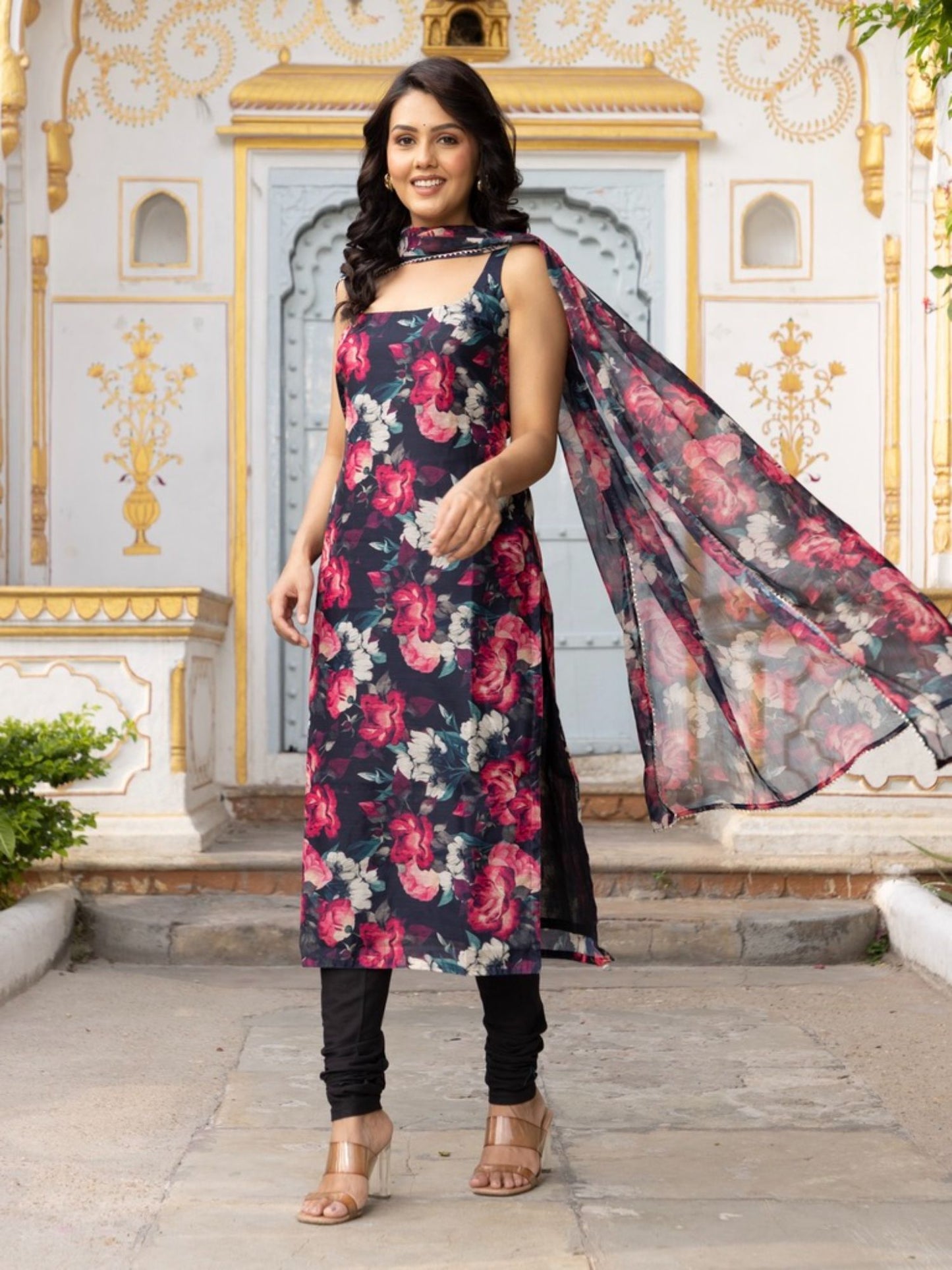 ONEWE INDIA Noor Suit (Set of 3)