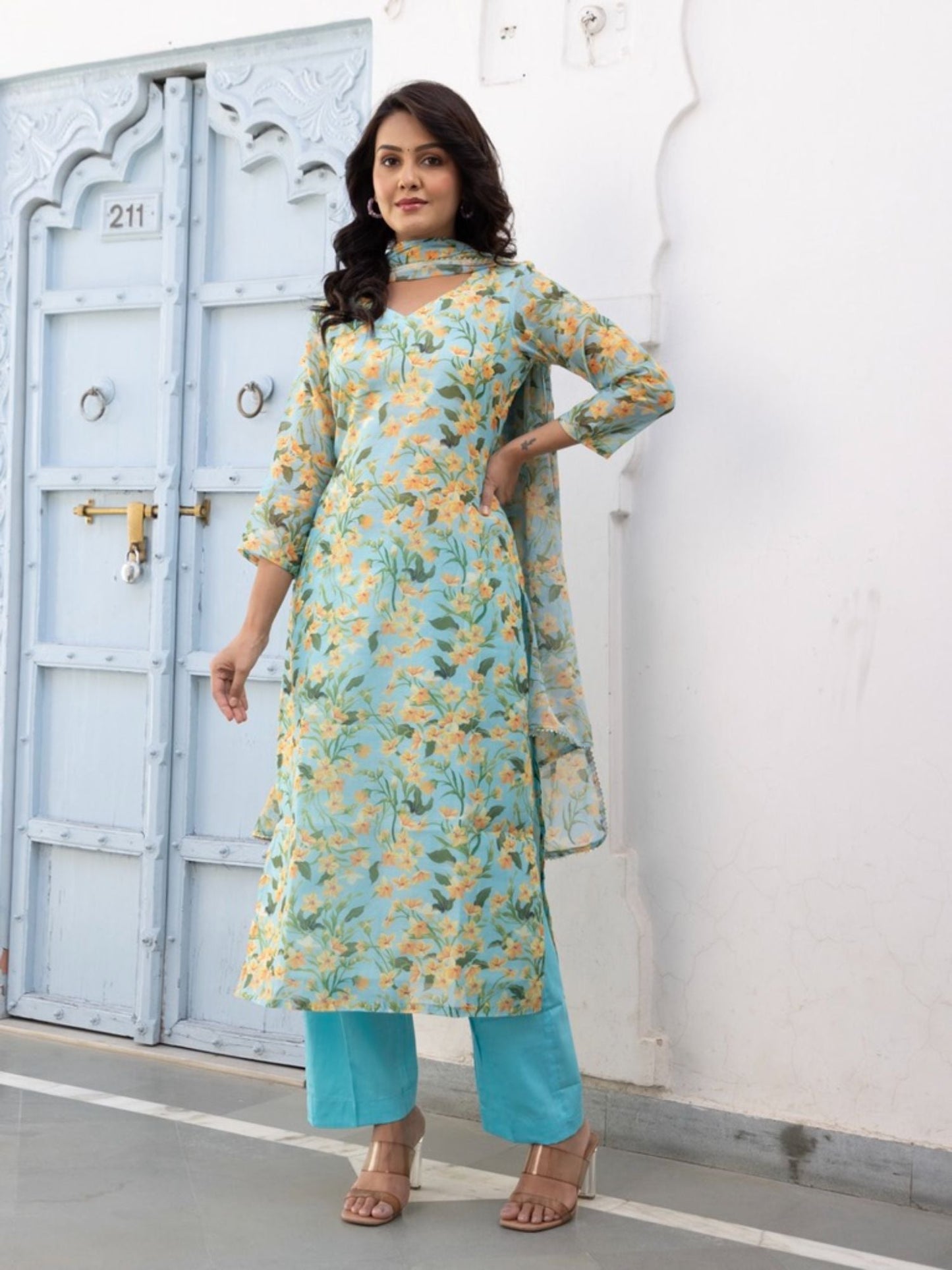 ONEWE INDIA Pragya Suit (Set of 3)