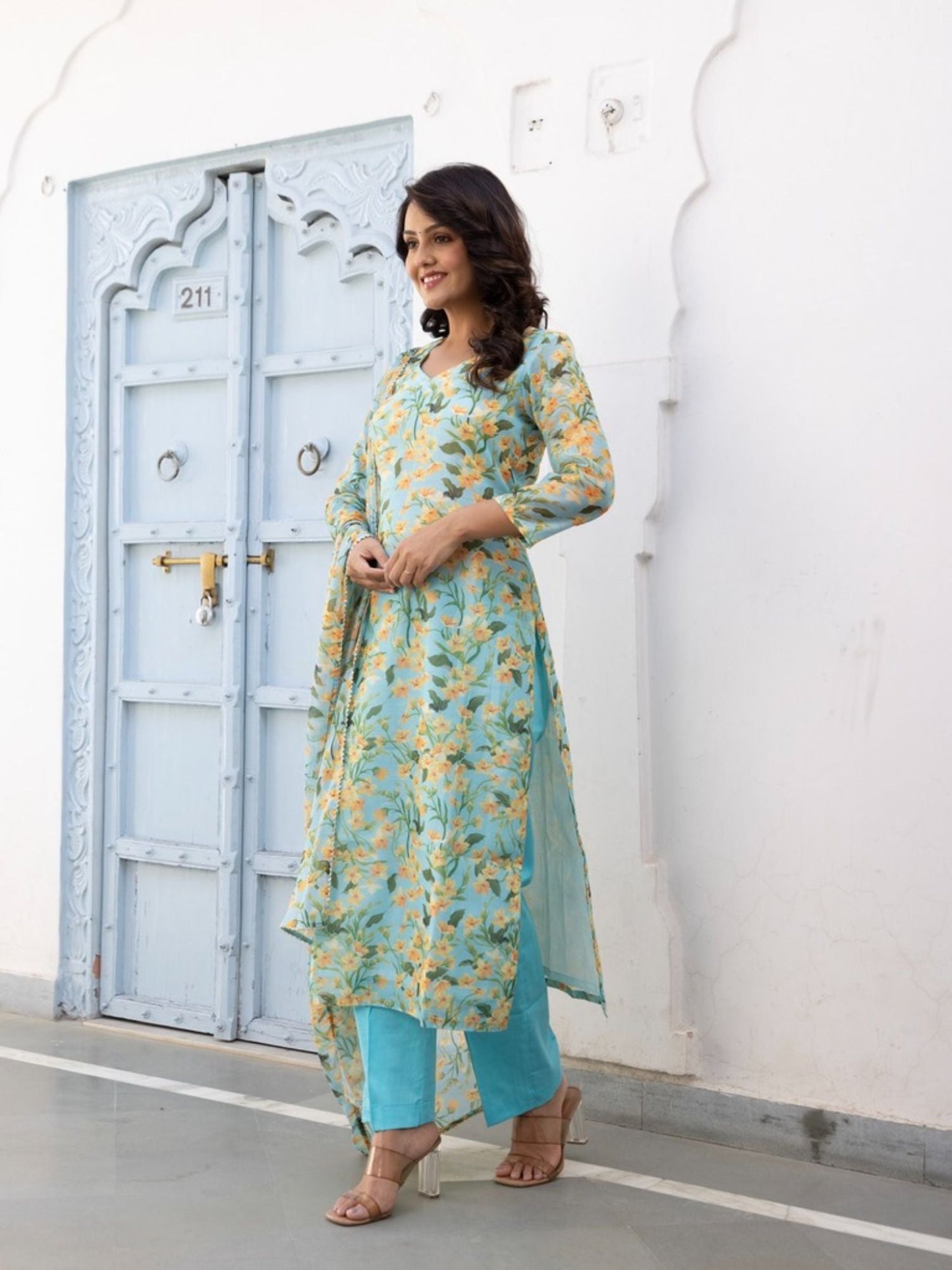 ONEWE INDIA Pragya Suit (Set of 3)