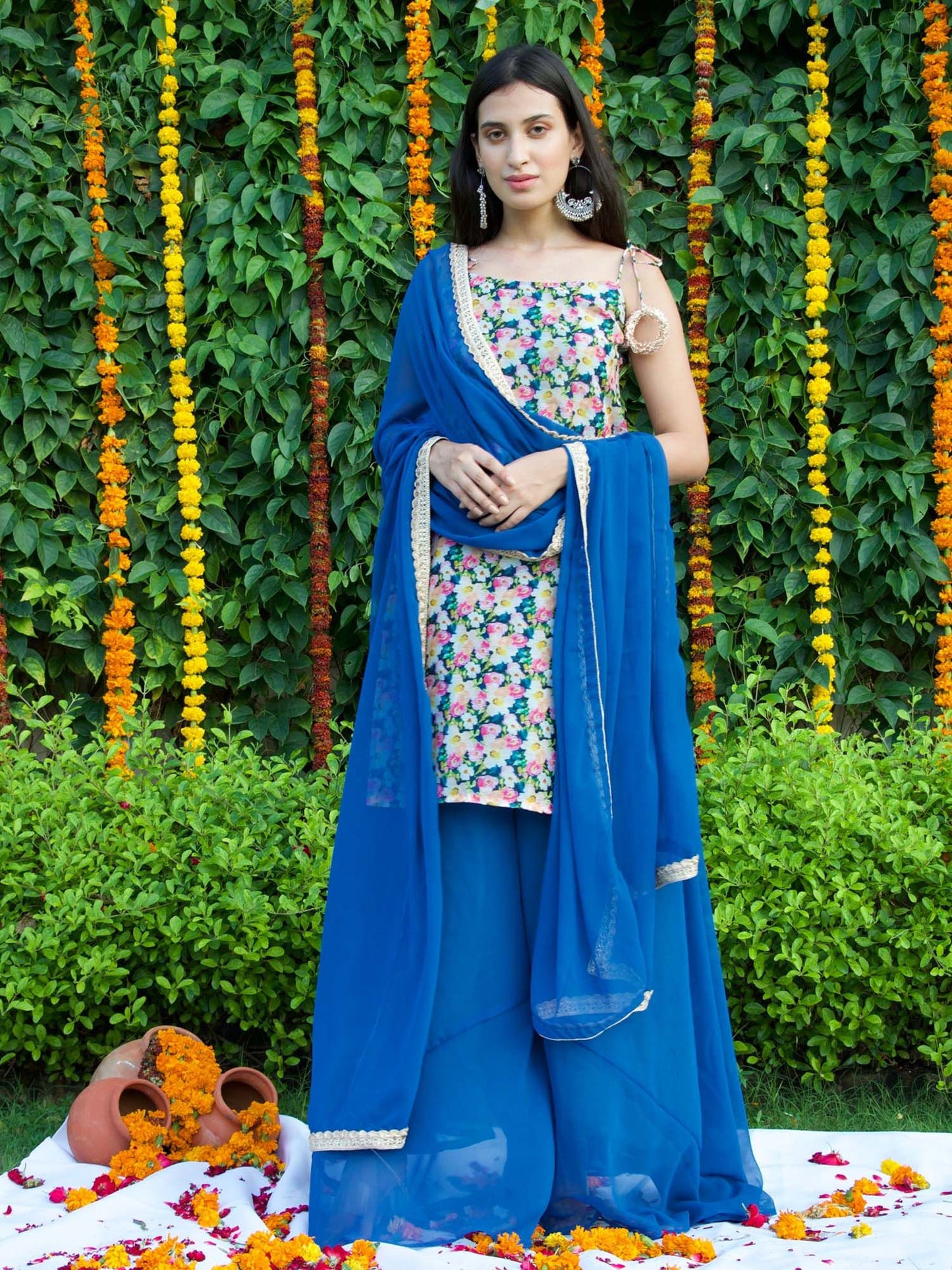 ONEWE INDIA Resham Sharara (Set of 3)