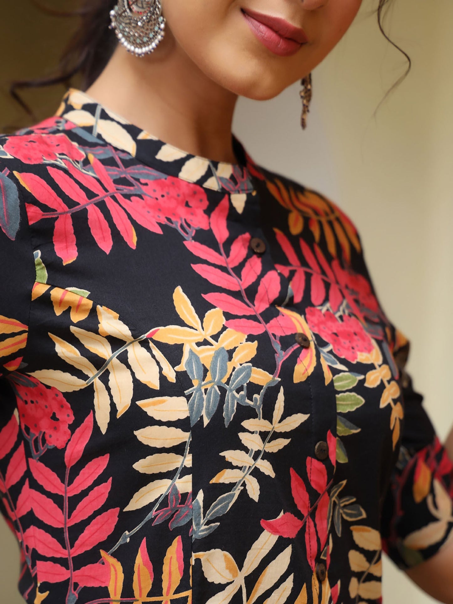 PIROH Women Cotton Floral Print A-Line Kurta & Pant Black (Set of 2)