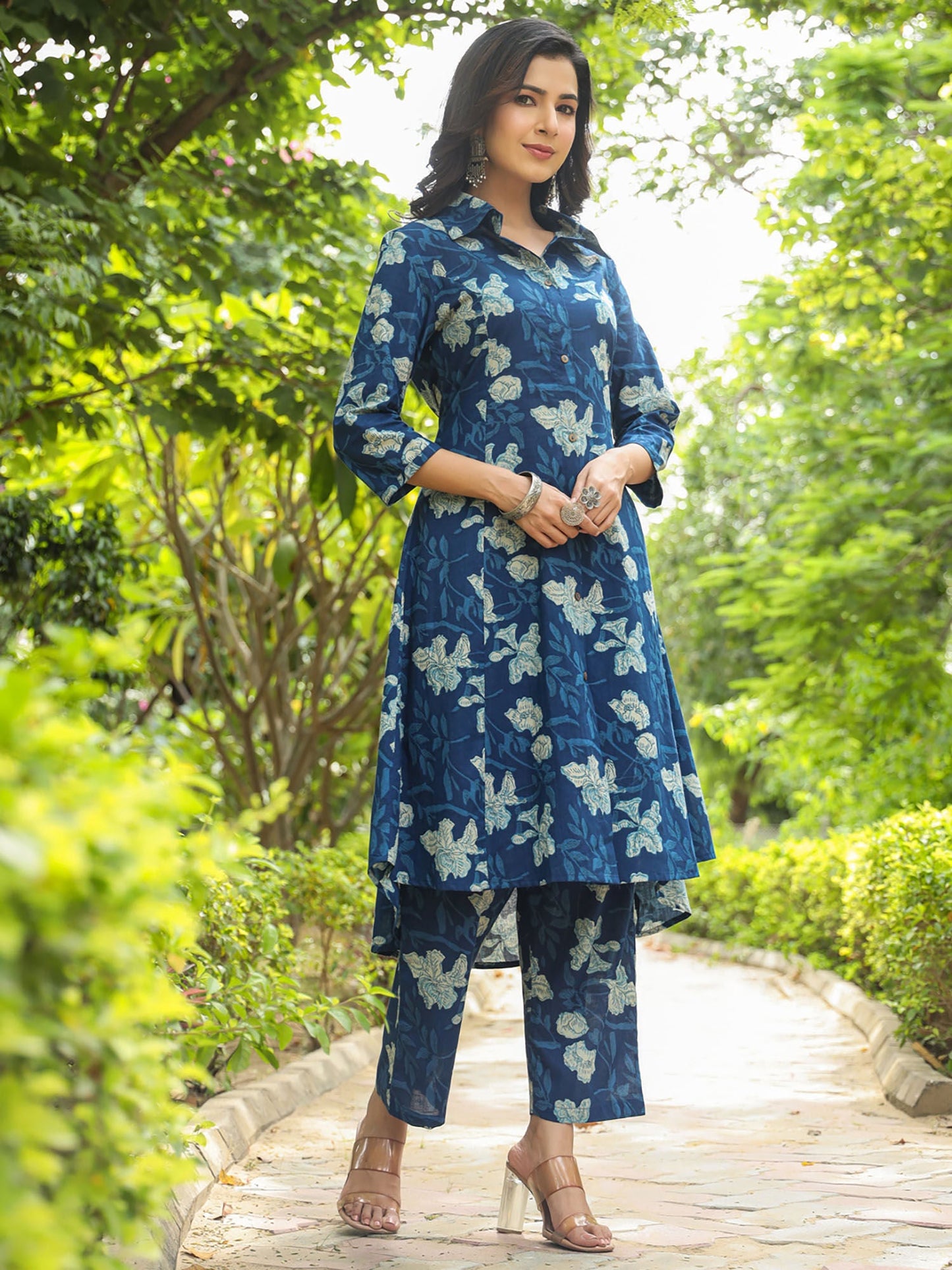 PIROH Women Cotton Floral Print A-Line Kurta & Pant Blue (Set of 2)