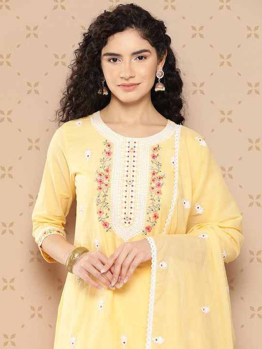 Yufta Floral Embroidered Regular Thread Work Pure Cotton Kurta with Trousers & Dupatta