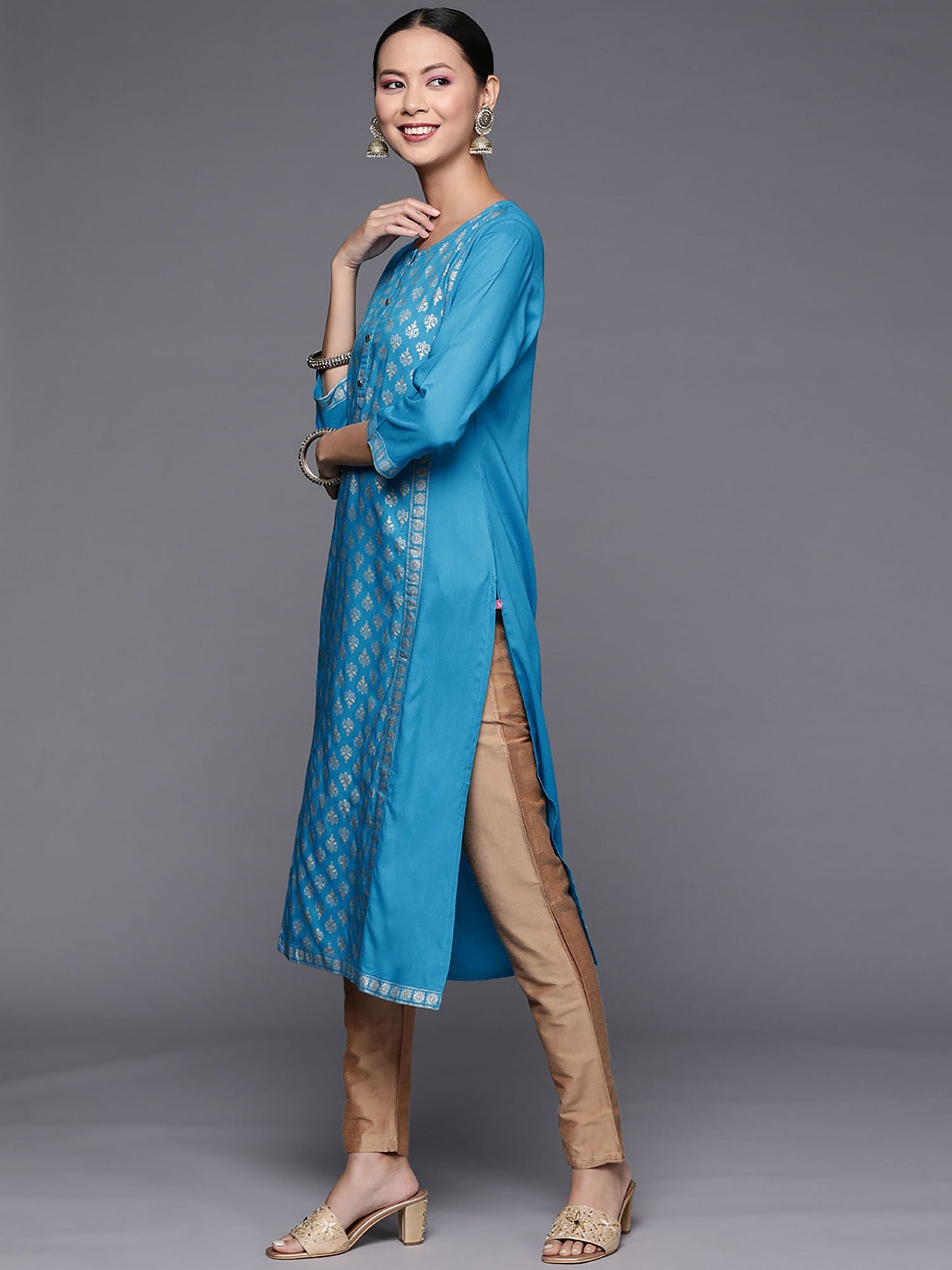 KSUT Women Blue Printed Straight Kurta