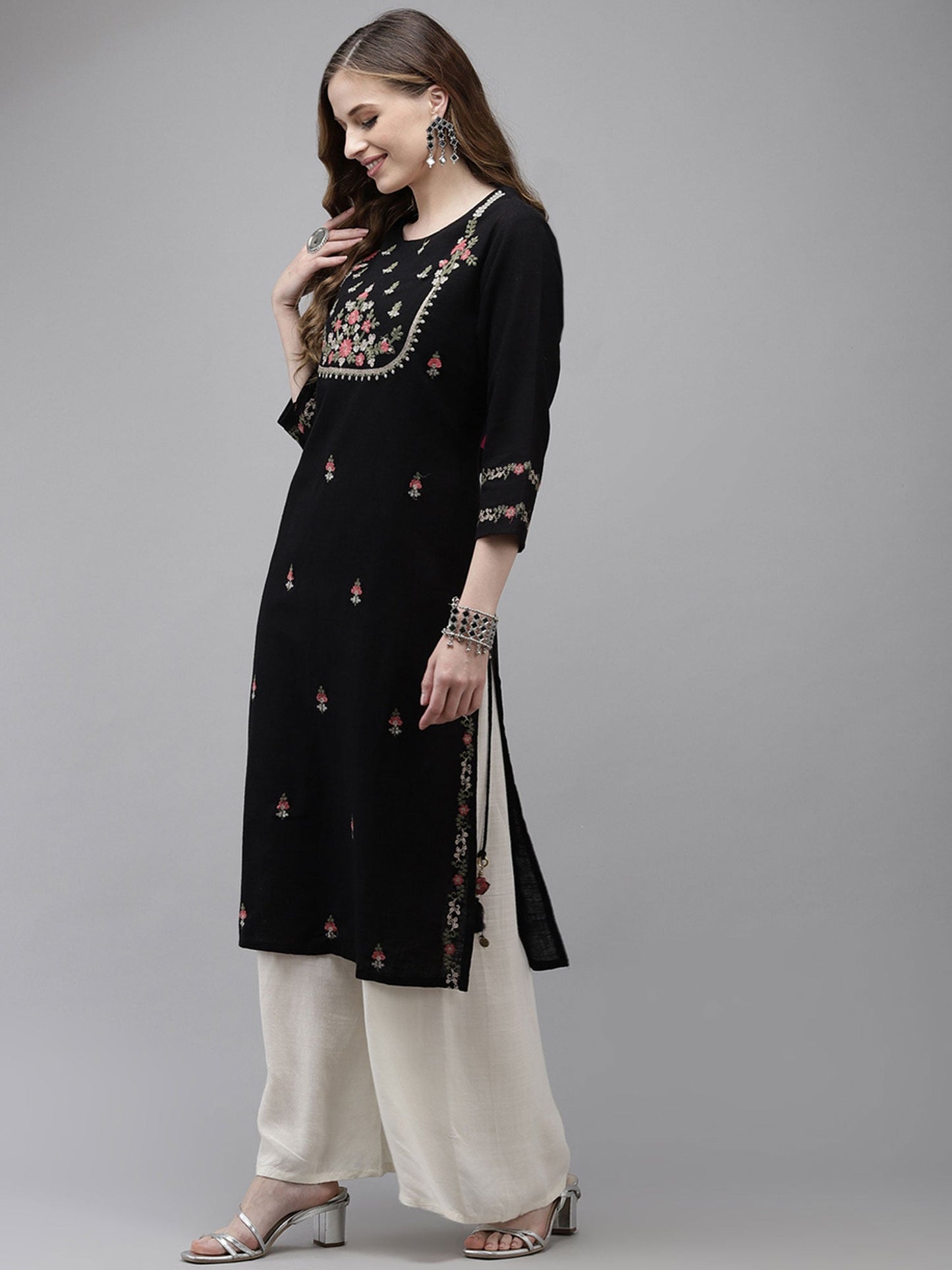 ISHIN womens Cotton Black Embroidered Straight Kurta
