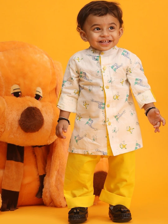 Vastramay Sishu Boys Quirky Printed Kurta with Pyjamas