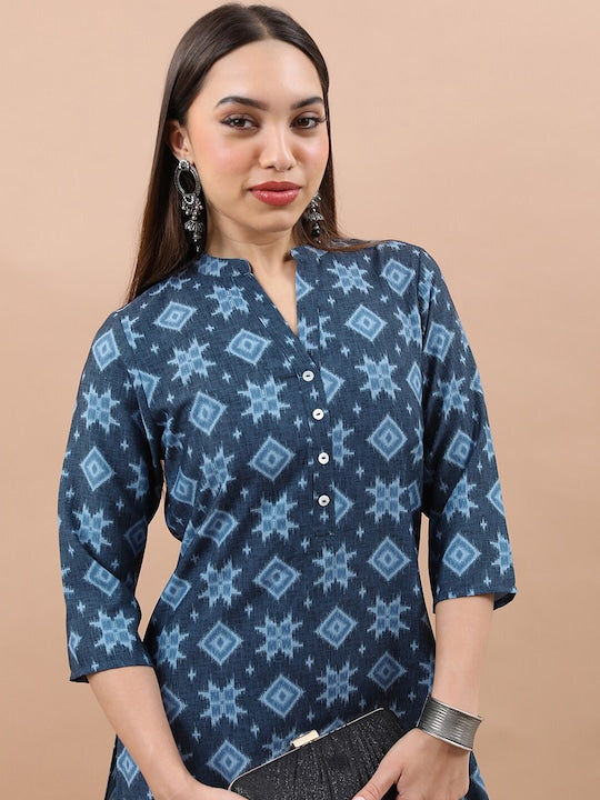Vishudh Geometric Printed Mandarin Collar Straight Regular Kurta