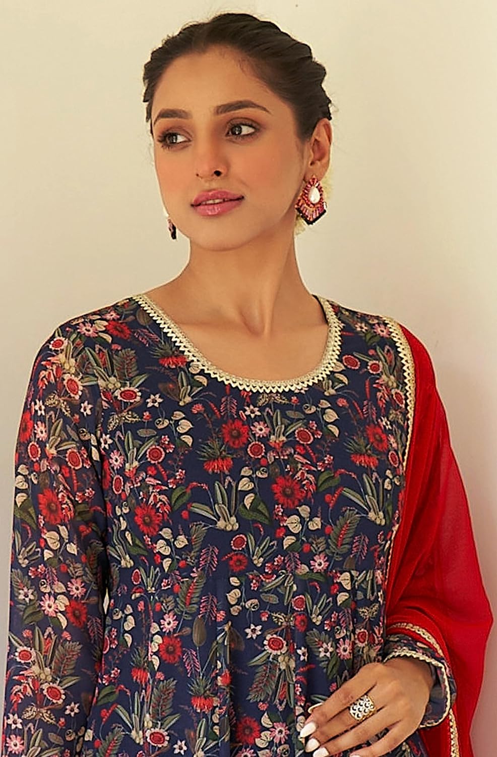 Janasya Women's Georgette Digital Floral Printed Embellished Kurta Set Navy Blue