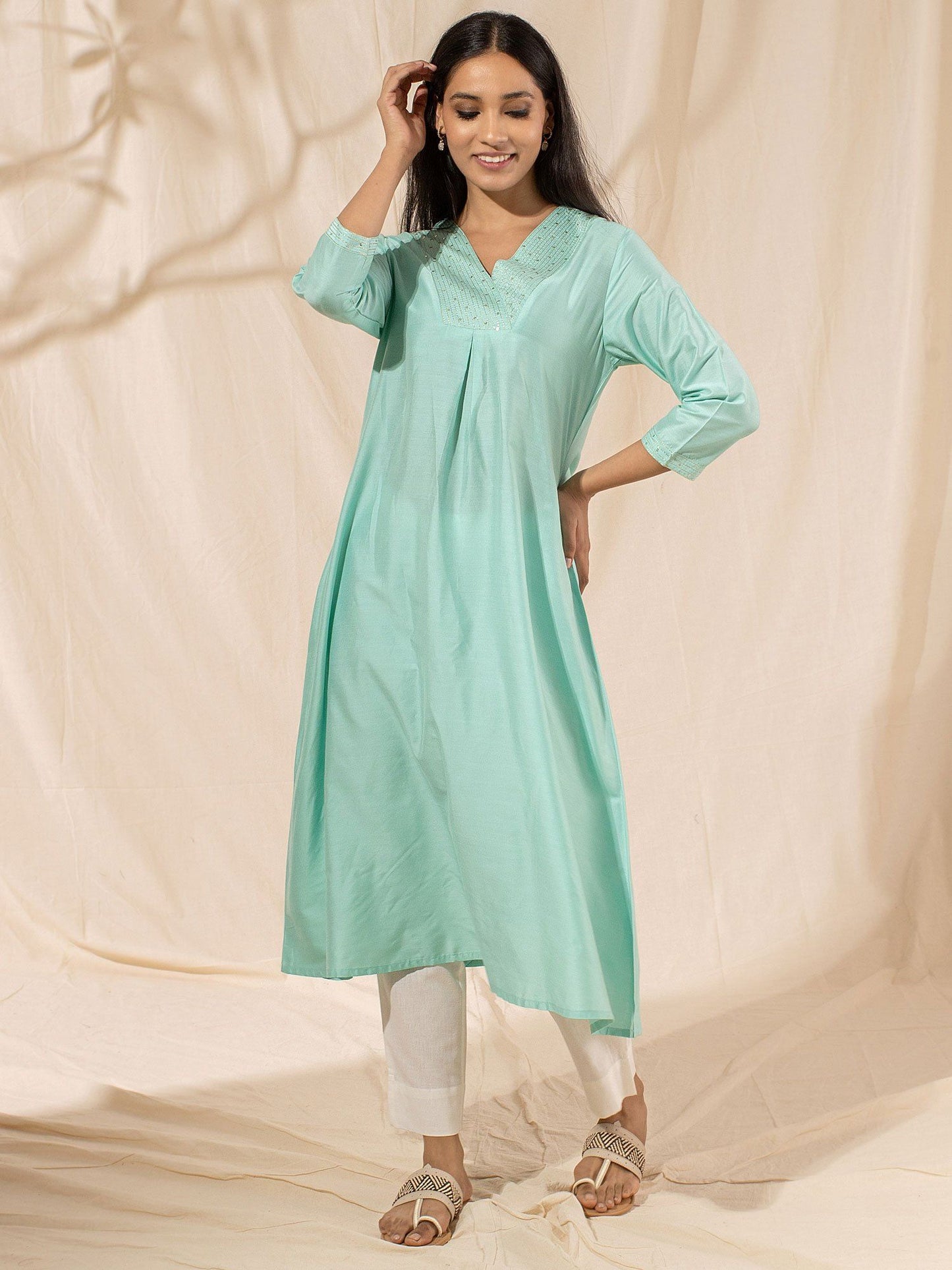 Likha Green Sequinned V-Neck Aline Kurta LIKKUR29