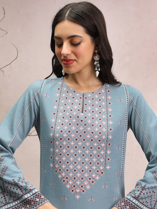 Vishudh Blue Geometric Printed Flared Sleeve Pastels Winter Straight Kurta