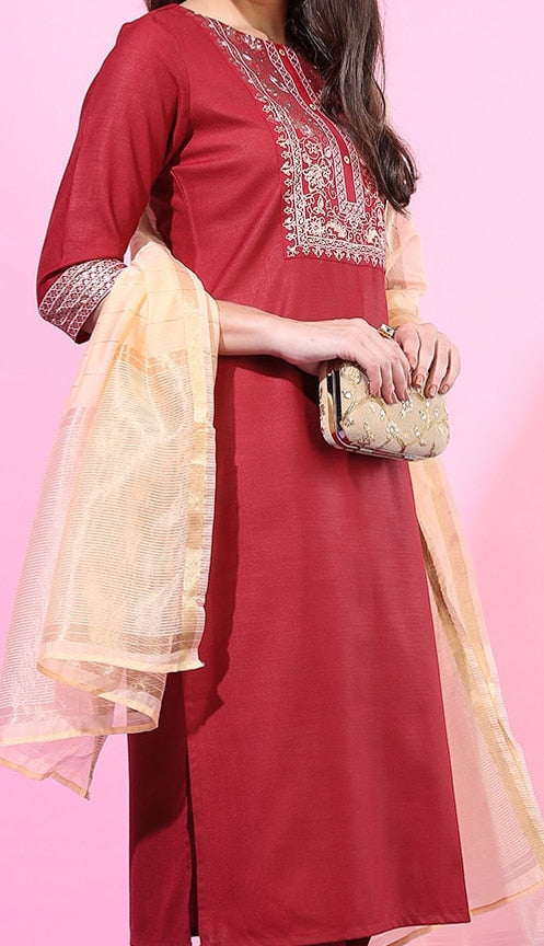 Vishudh Women Red Ethnic Motifs Yoke Design Kurta with Trousers & With Dupatta