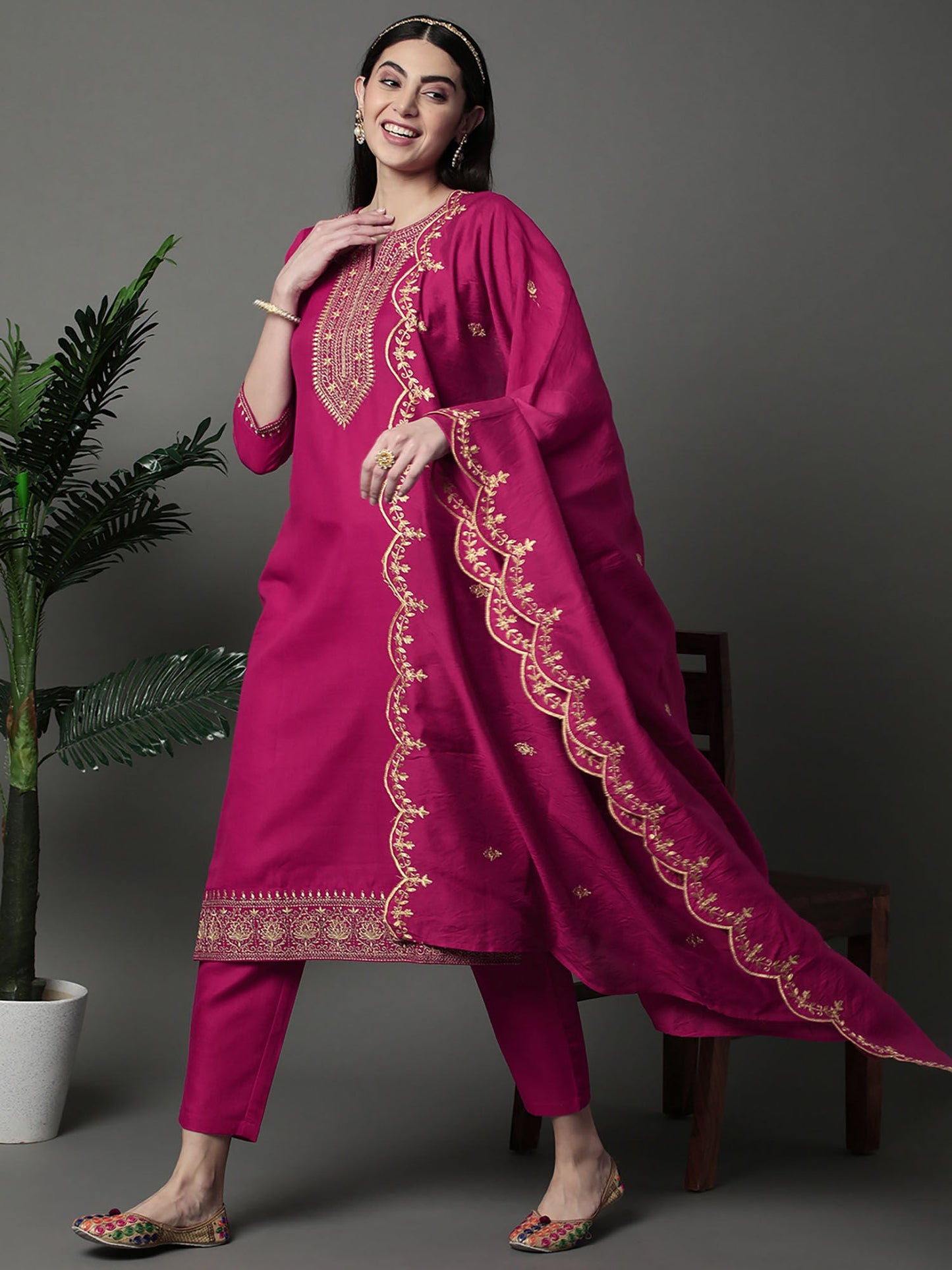 Heeposh Pink Embroidered Kurta with Scallop Dupatta (Set of 3)