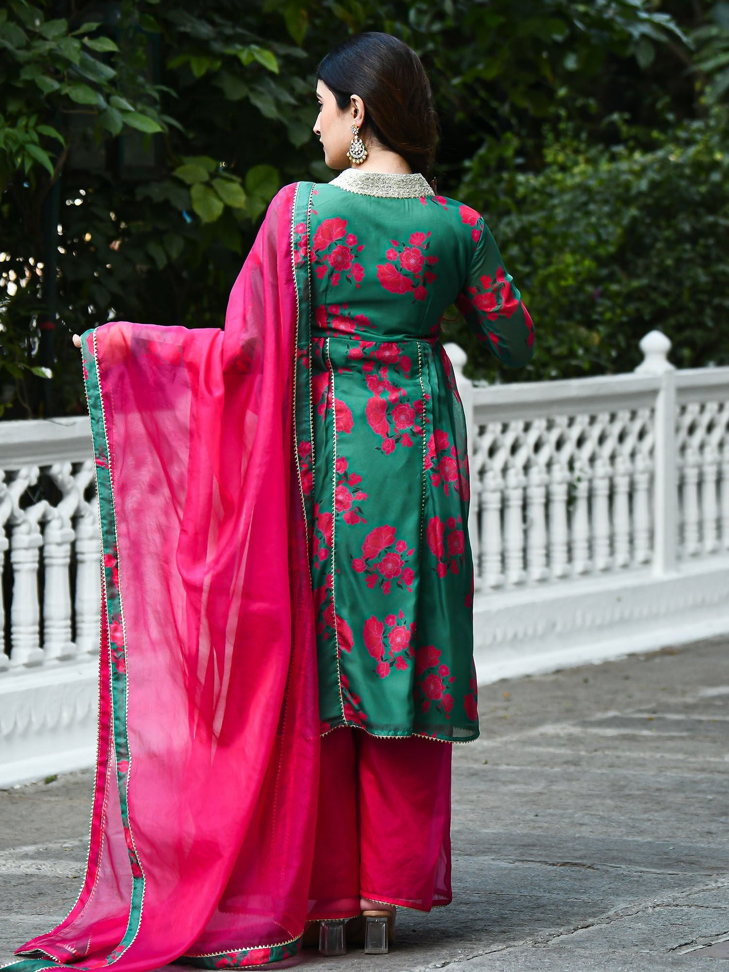 Urbanstree Silky Suit (Set of 3)