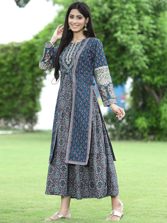 Juniper Women Teal Geometric Flared Sleeves Thread Work Chanderi Silk Kurta