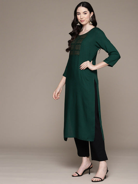 ISHIN Womens Embellished Green Embroidered Straight Kurta