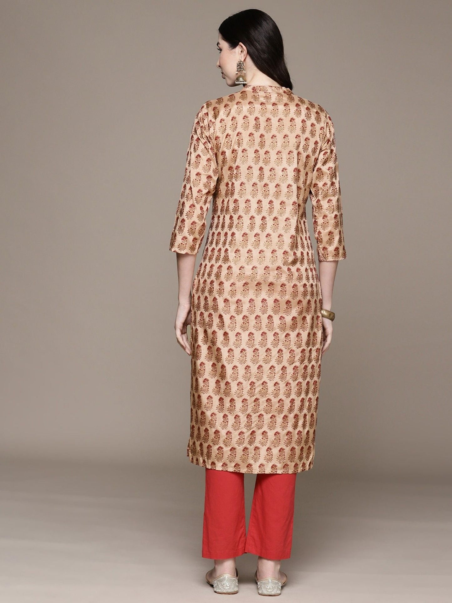 ISHIN Womens Blended Floral Beige Printed Straight Kurta