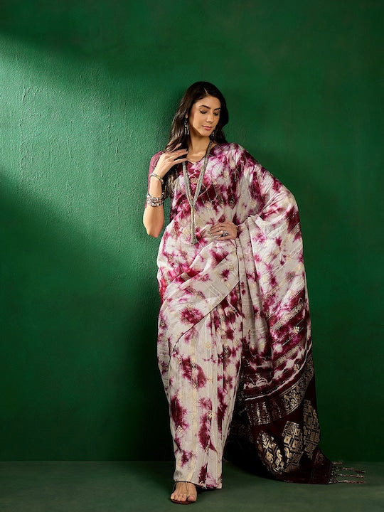 Sangria Magenta Ethnic Motifs Woven Design Dyed Banarasi Sarees